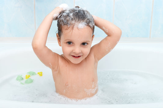 Das richtige Kindershampoo für Babys und Kleinkinder