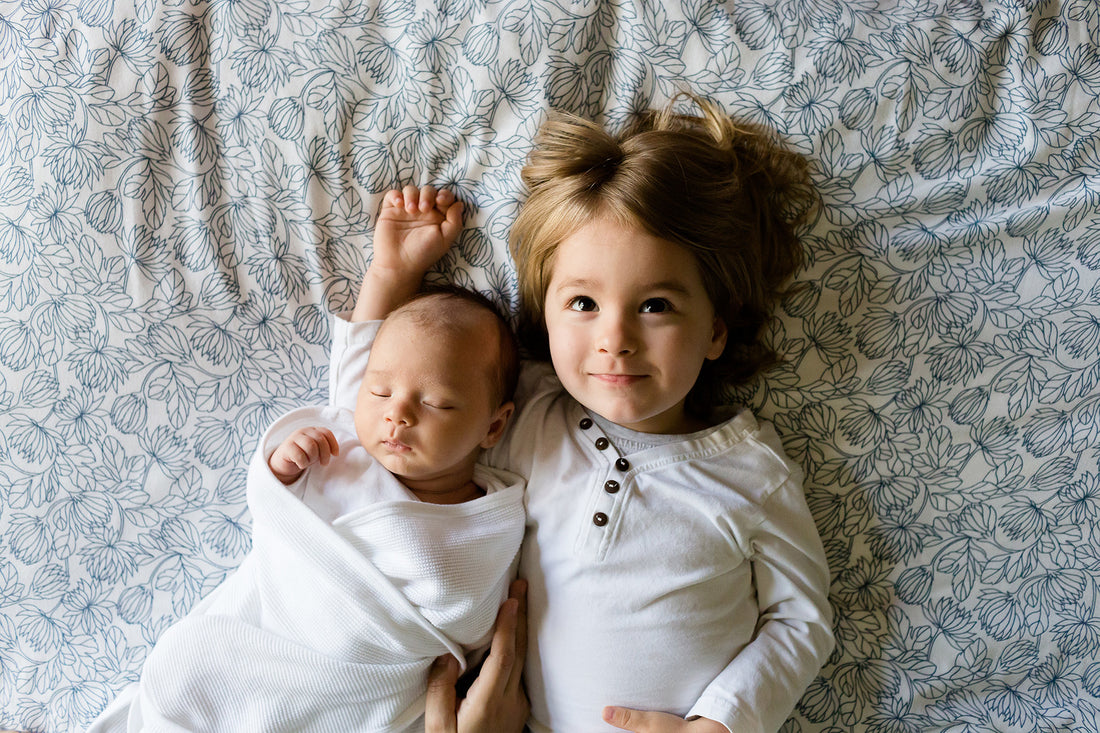 altersunterschied-bei-geschwistern-bruder-schwester