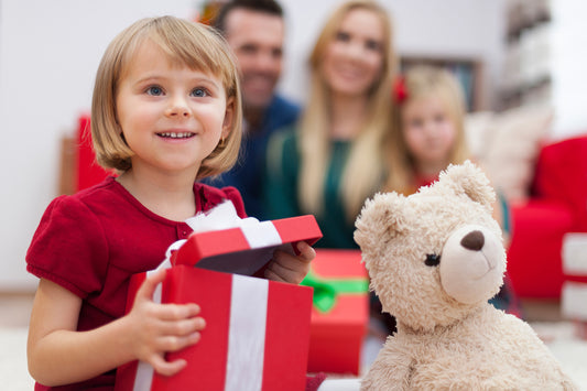 geschenkideen-kinder-spielzeug-kreativitaet-lernen-abenteuer-geschenkideen-2024